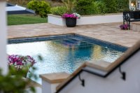 Een plunge pool past zelfs in je kleinste achtertuin