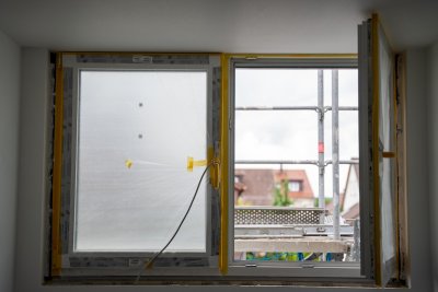 Waarom HR+++ ramen schimmel veroorzaken in een oud huis