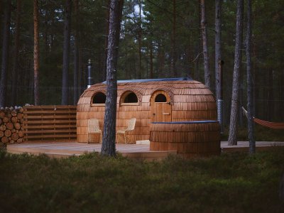 Dit Poolse huis is gebouwd als een doorgesneden boomstam